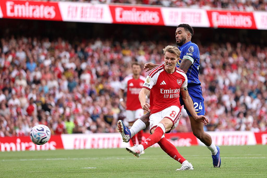 Arsenal Fight Back to Beat Chelsea 2–1 in Thrilling London Derby